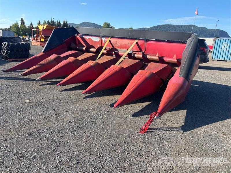 Case IH 1063 6 Row 15 ft Corn Combine Header رؤوس الحصادات الدراسات