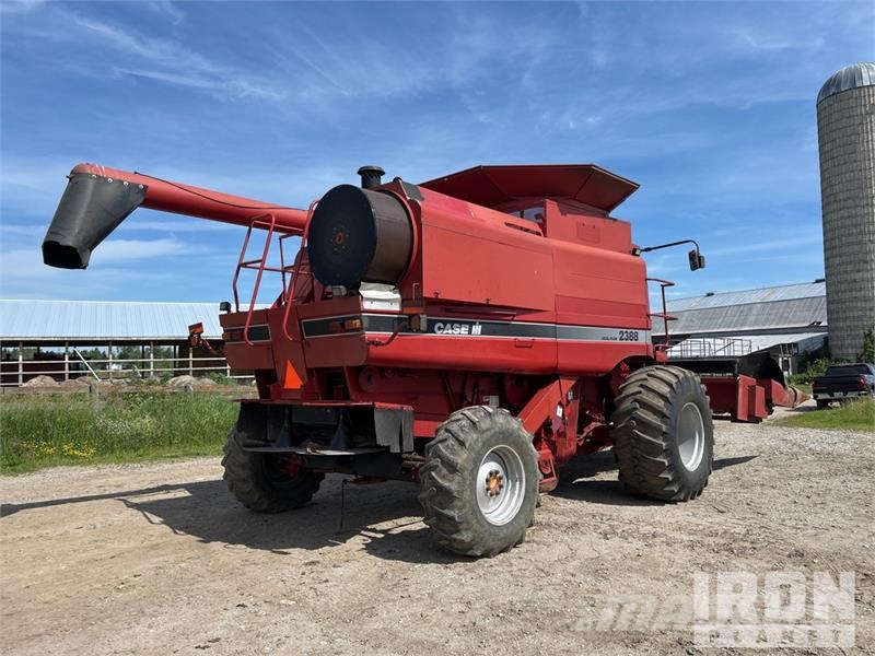 Case IH 2388 Skurtreskere