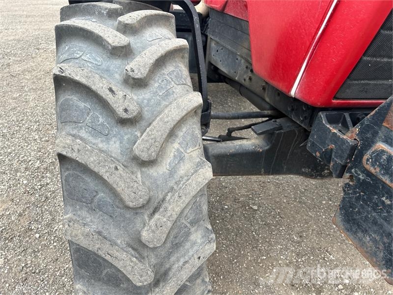 Case IH 7110 4WD Tractor Трактори