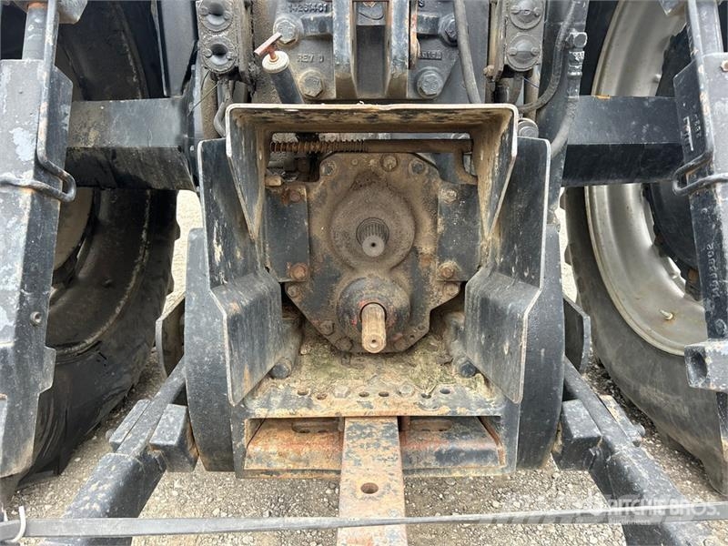 Case IH 7110 4WD Tractor Трактори