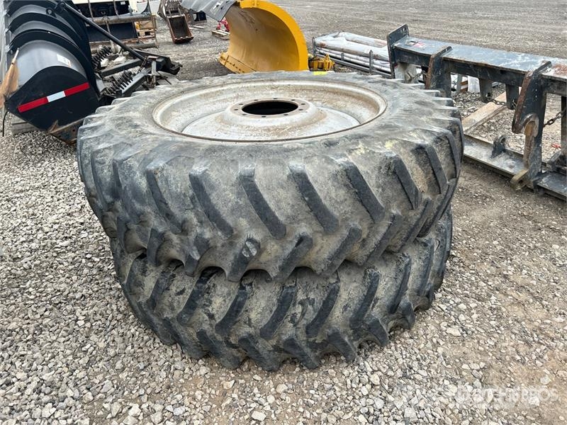 Case IH 7110 4WD Tractor Трактори