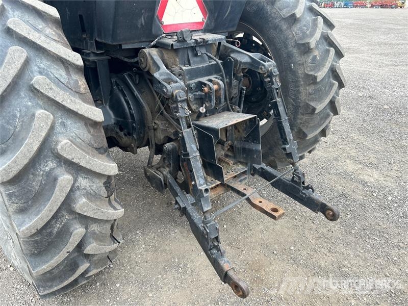 Case IH 7110 4WD Tractor Трактори