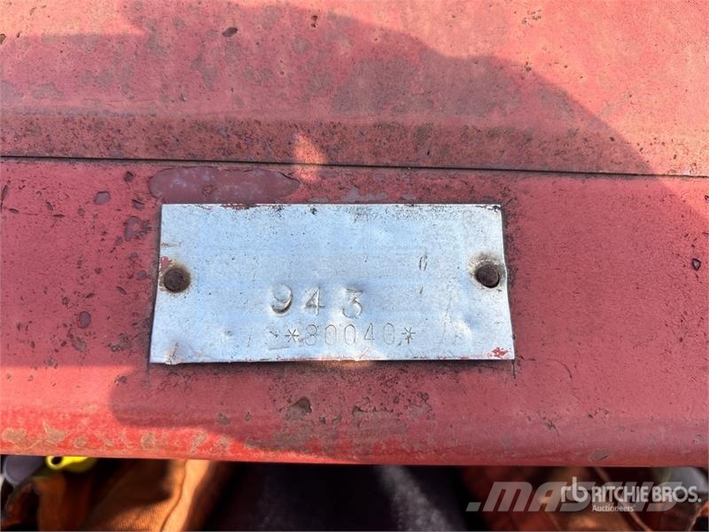 Case IH 943 4 Row 10 ft Corn Combine Header رؤوس الحصادات الدراسات