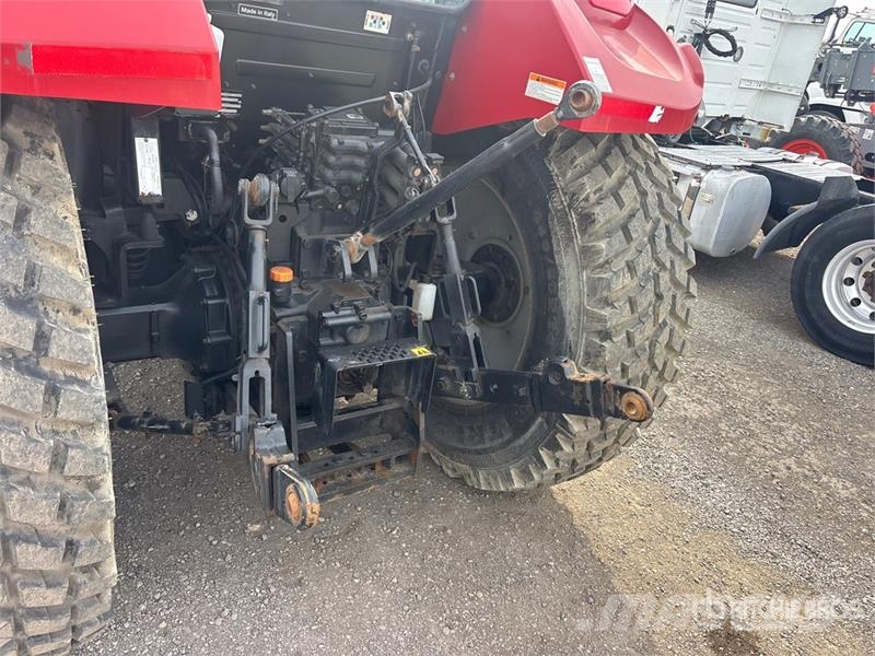 Case IH Farmall 115U 4WD Tractor Traktorok