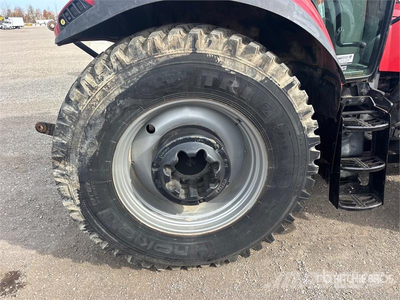 Case IH Farmall 115U 4WD Tractor Traktorok