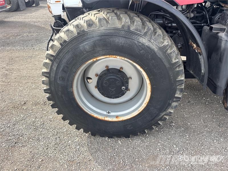 Case IH Farmall 115U 4WD Tractor Traktorok