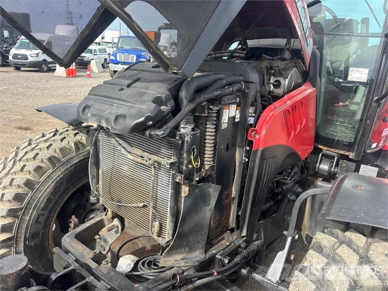 Case IH Farmall 115U 4WD Tractor Traktorok