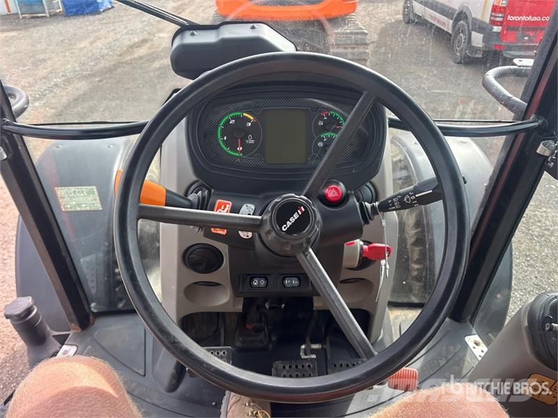 Case IH Farmall 115U 4WD Tractor Traktorok