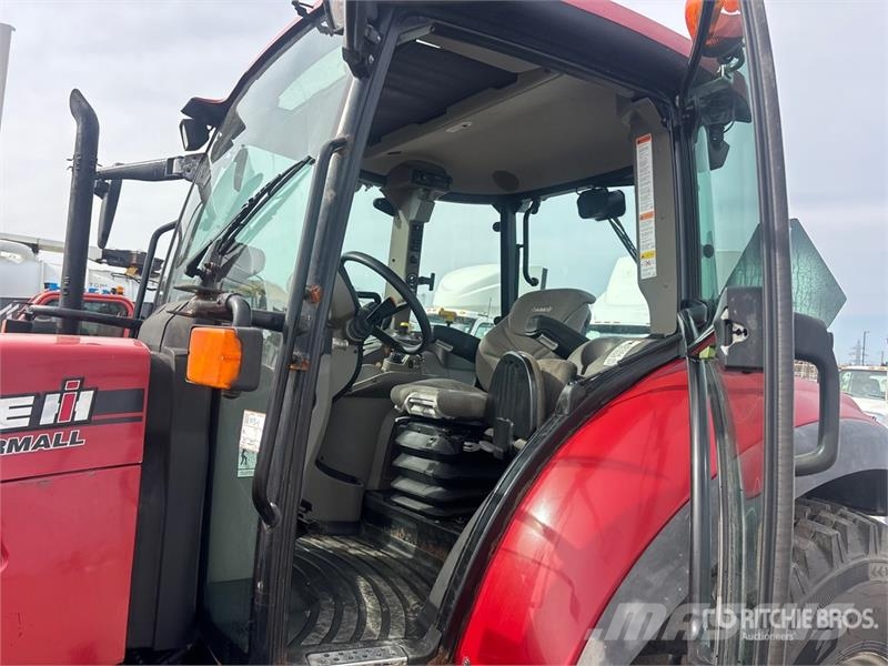 Case IH Farmall 115U 4WD Tractor Traktorok