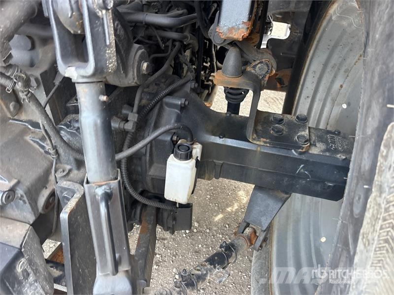 Case IH Farmall 115U 4WD Tractor Traktorok
