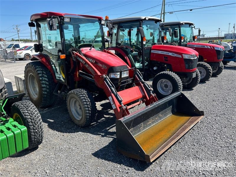 Case IH Farmall 55C 4WD Utility Tractor جرارات مدمجة