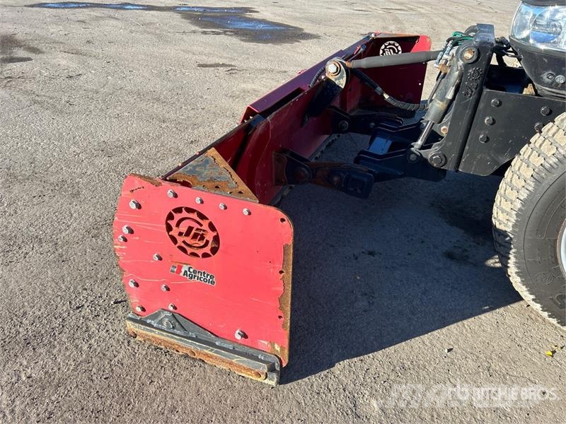 Case IH Farmall 75C 4WD Tractor Traktory