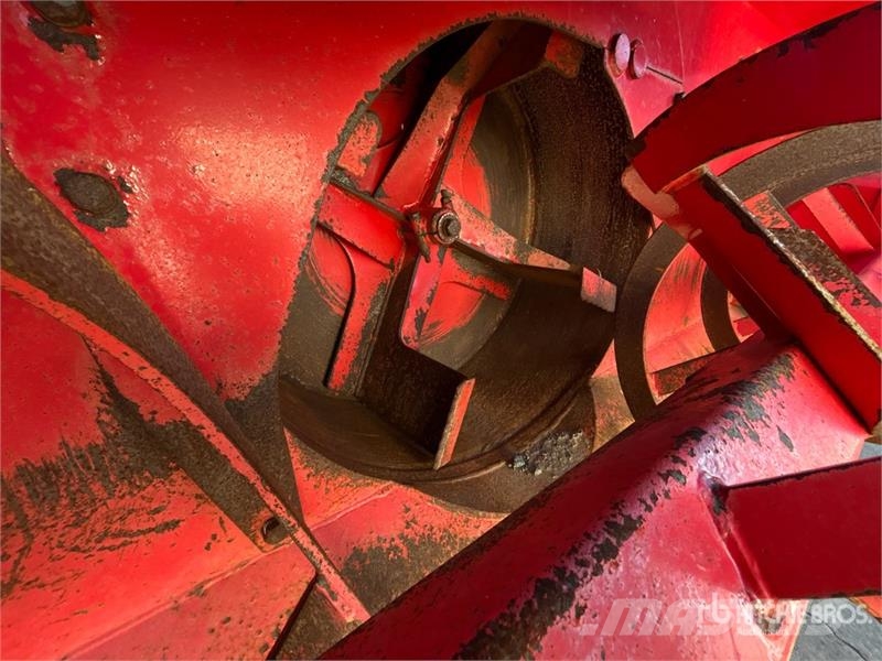 Case IH Farmall 75C 4WD Tractor Traktory