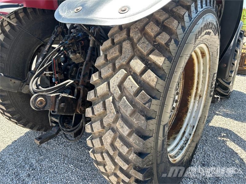 Case IH Maxxum 125 4WD Tractor Trattori
