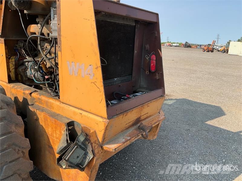 CASE W14 ホイールローダー・タイヤショベル