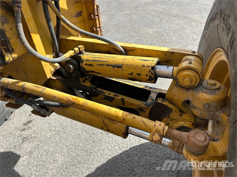 CAT 140 VHP PLUS Motor Grader Graders