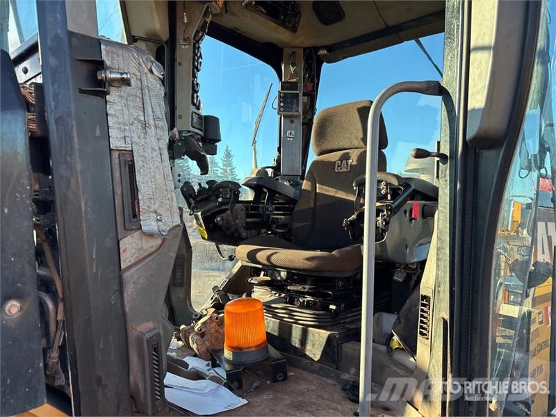 CAT 14M Motor Grader (Inoperable) Gredere