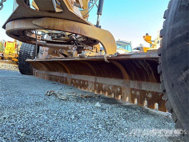 CAT 14M Motor Grader (Inoperable) Gredere