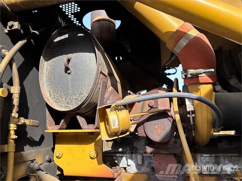 CAT 160M Motor Grader Grejderi