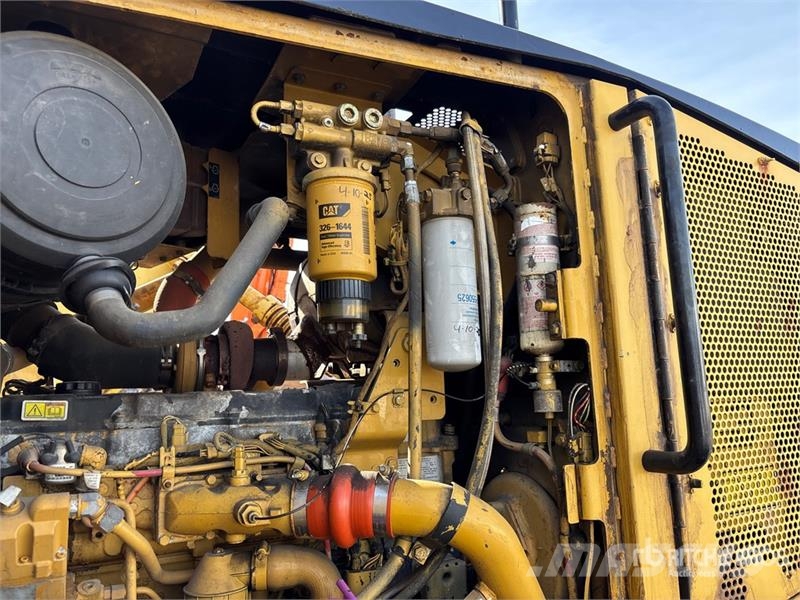 CAT 160M Motor Grader Grejderi