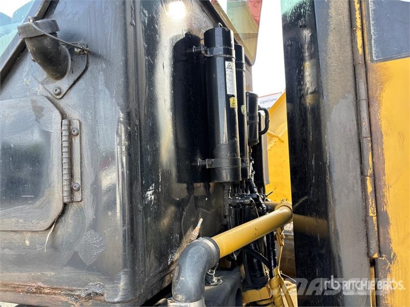 CAT 160M Motor Grader Grejderi