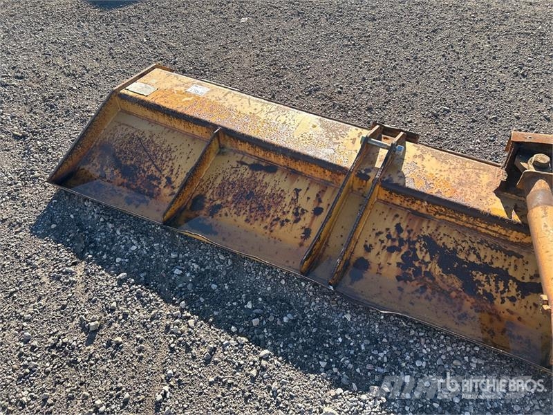 CAT 168 in Motor Grader Blade Planierschilder/Scharen