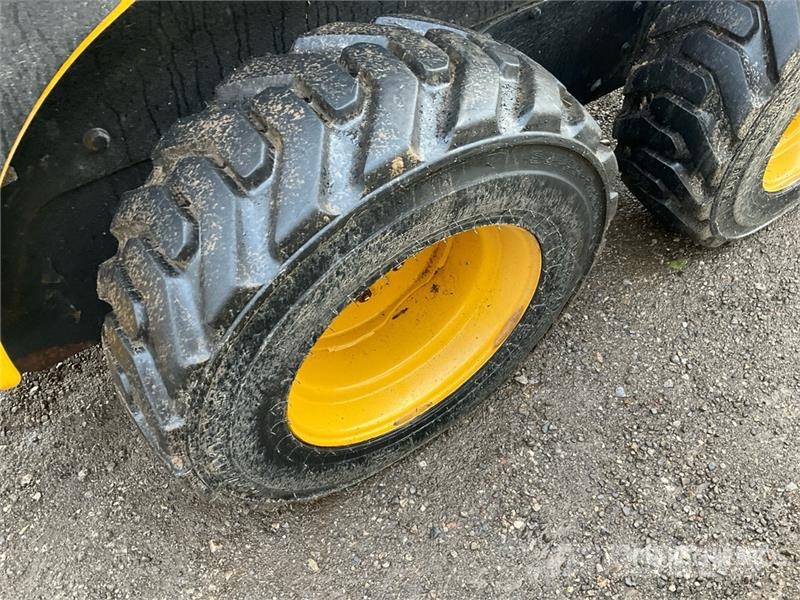 CAT 226B3 Skid Steer Loader Šmykom riadené nakladače