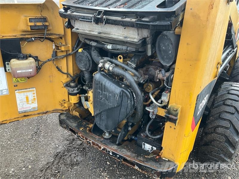 CAT 226B3 Skid Steer Loader Šmykom riadené nakladače