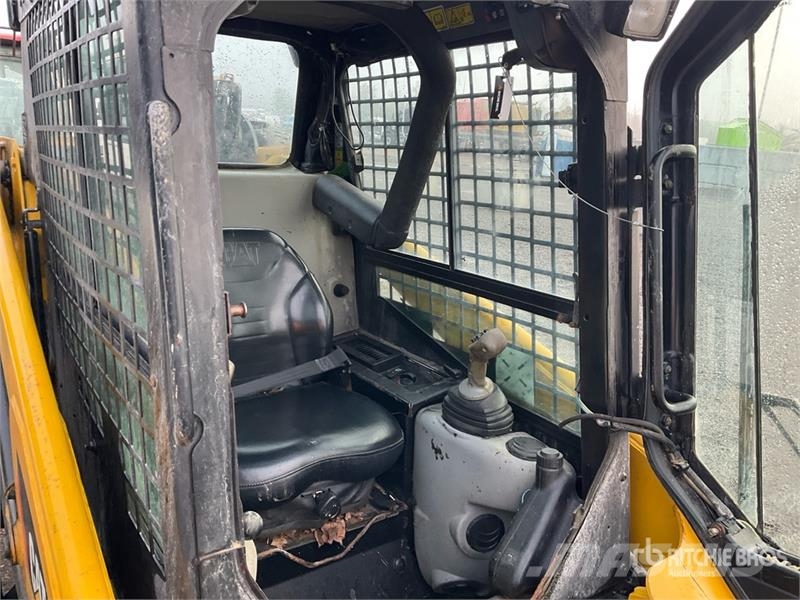 CAT 226B3 Skid Steer Loader Šmykom riadené nakladače