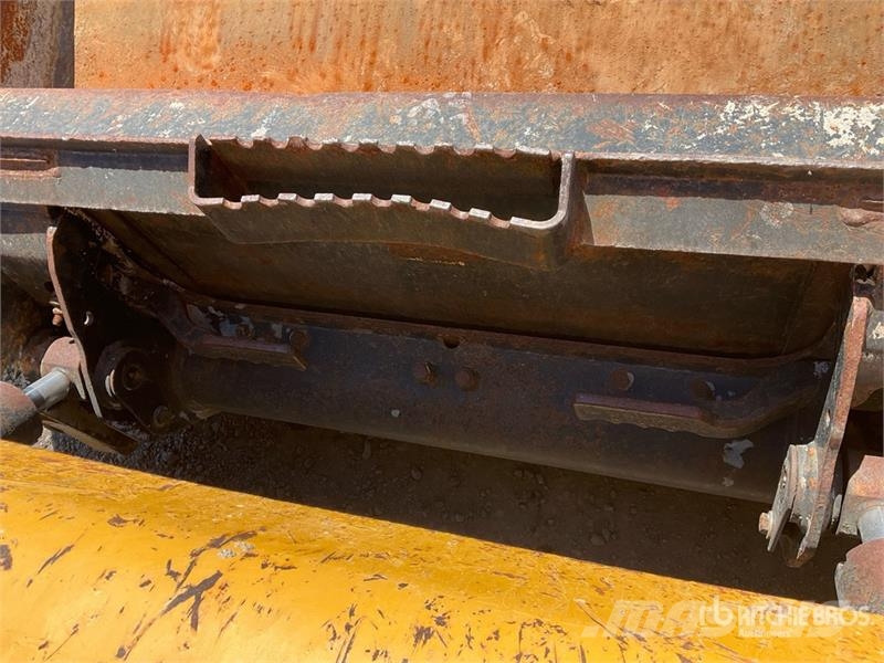CAT 226B3 Skid Steer Loader Kompaktrakodók