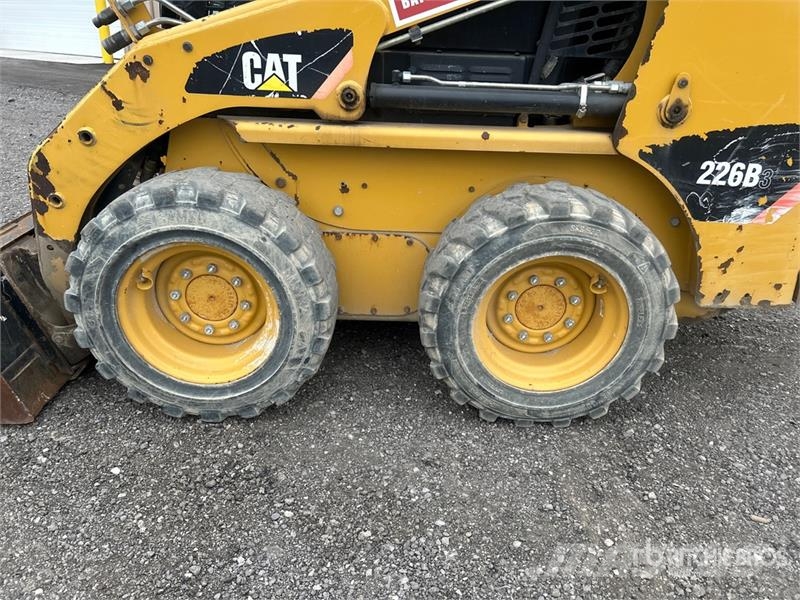 CAT 226B3 Skid Steer Loader Skid steer mini utovarivači