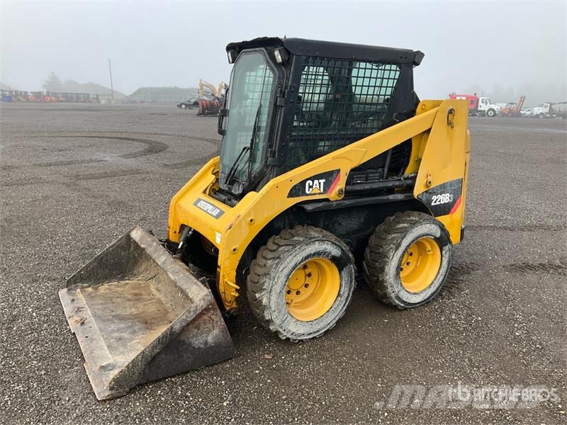 CAT 226B3 Skid Steer Loader Šmykom riadené nakladače