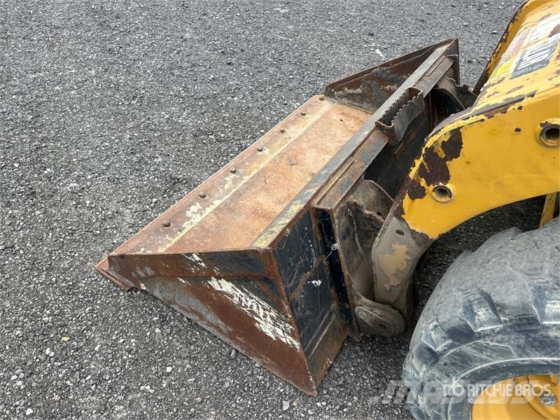 CAT 226B3 Skid Steer Loader Skid steer mini utovarivači