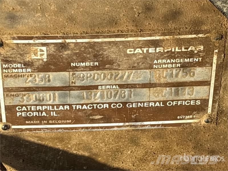 CAT 235B Bagri goseničarji