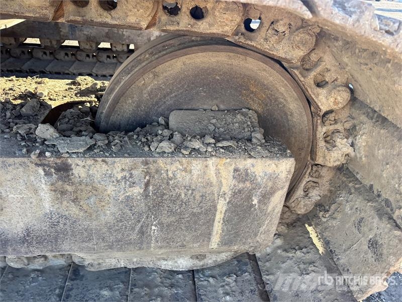 CAT 235C Escavatori cingolati
