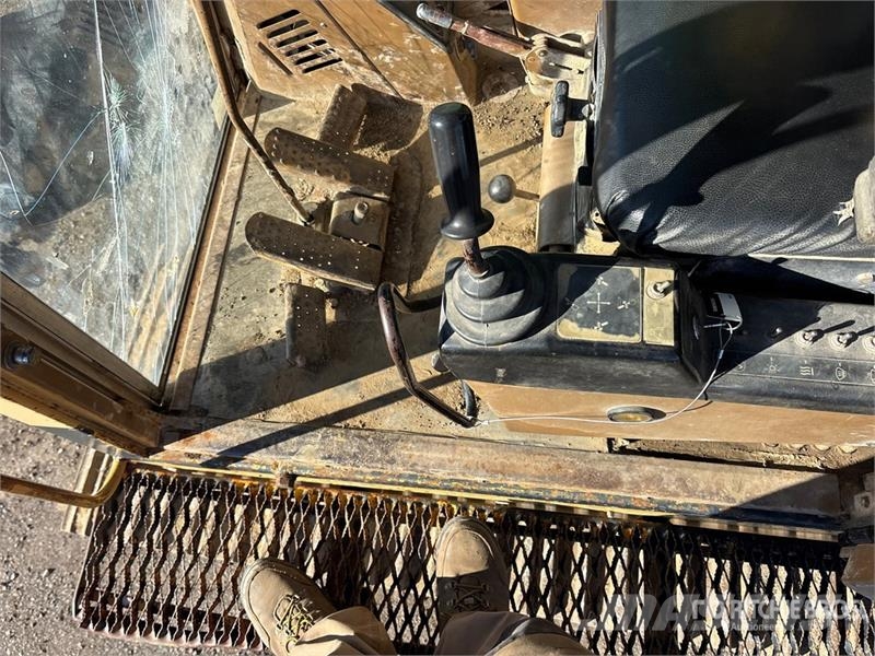 CAT 235C Escavatori cingolati