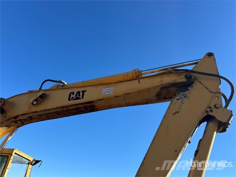 CAT 235C Escavatori cingolati