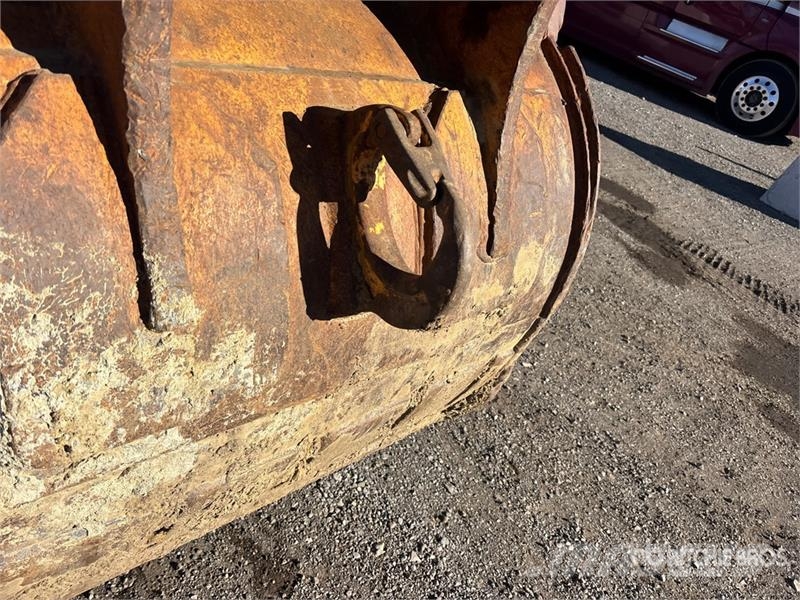 CAT 235C Escavatori cingolati