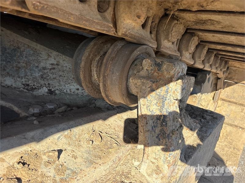 CAT 235C Escavatori cingolati