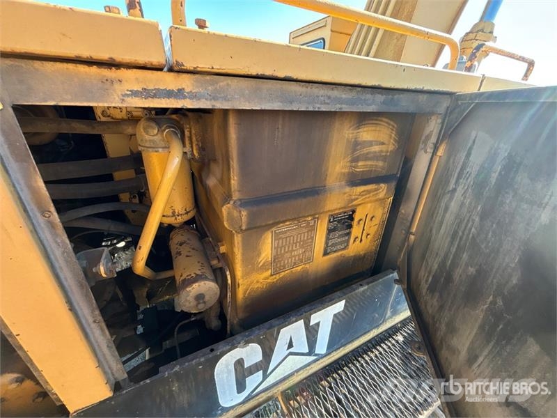 CAT 235C Escavatori cingolati