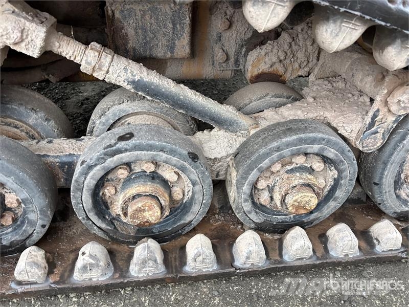 CAT 247B Series 3 Compact Track Loader لوادر انزلاقية التوجيه