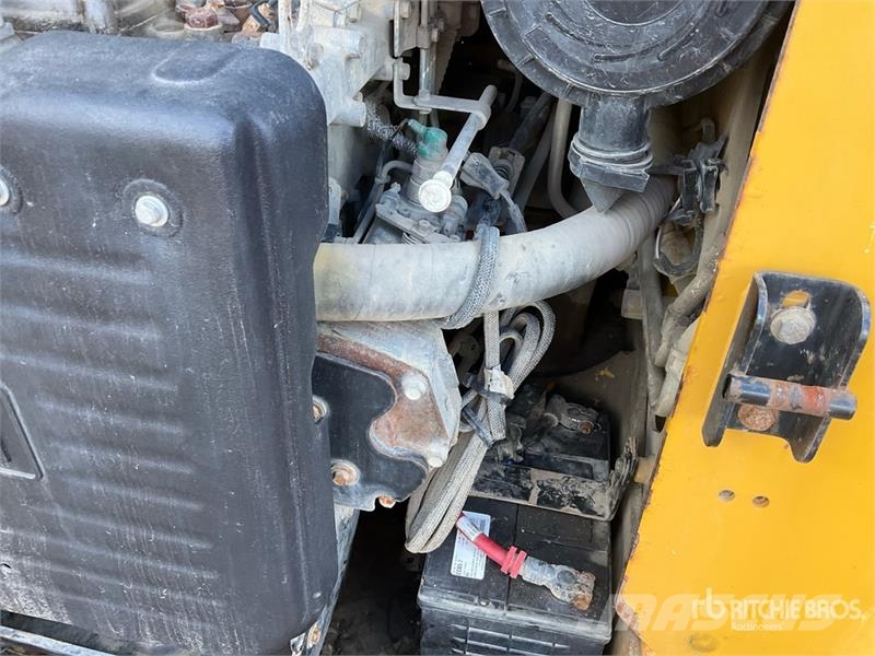 CAT 252B3 Φορτωτάκια