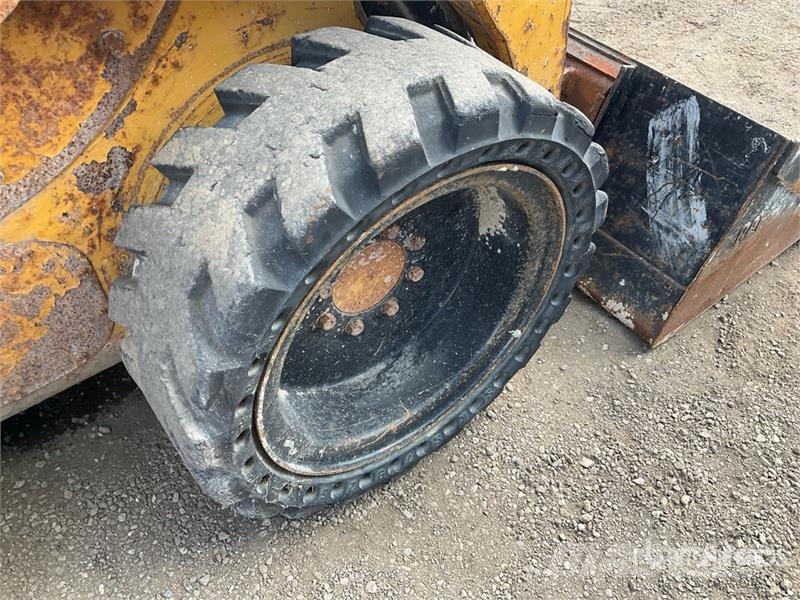 CAT 252B3 Φορτωτάκια