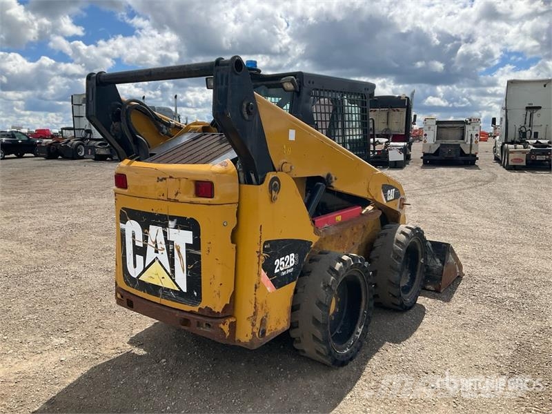 CAT 252B3 Φορτωτάκια