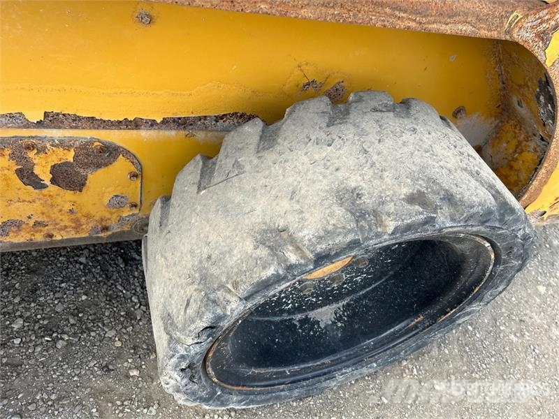 CAT 252B3 Φορτωτάκια
