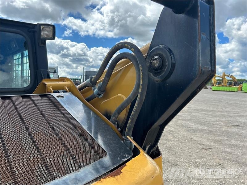 CAT 252B3 Φορτωτάκια