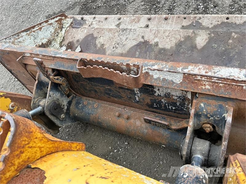 CAT 252B3 Φορτωτάκια