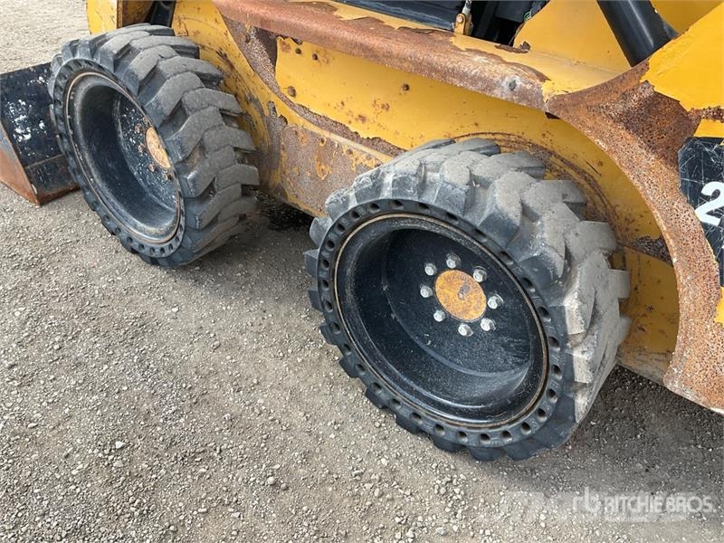CAT 252B3 Φορτωτάκια