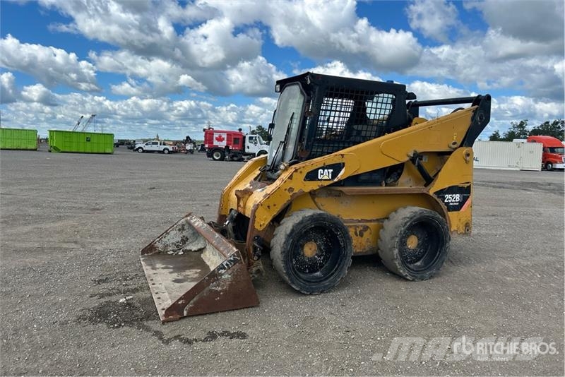 CAT 252B3 Φορτωτάκια