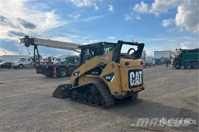 CAT 257B2 Compact Track Loader Skid steer mini utovarivači